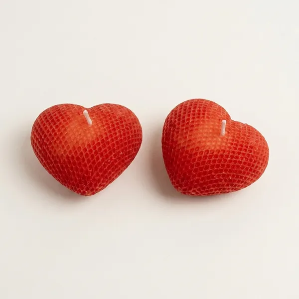 Heartshaped_Strawberry_Decorative_Candle