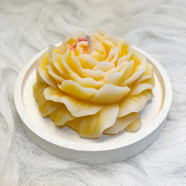 Decorative_Beeswax_Rose_Candle_(_SOYA_WAX_)