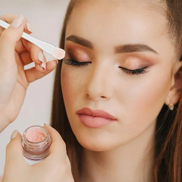 Skinplus_Makeup_Brush_Set_4_In_1_Portable_Travel_Blending_Powder_Foundation_Brush_Lip_Brush_Highlight_Brush_Eyeshadow_Brush_Retractable_Mini_Facial_Cosmetic_Brush_Kit_White