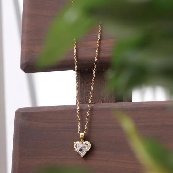 Heart_Desire_Pendant_Necklace_For_Women