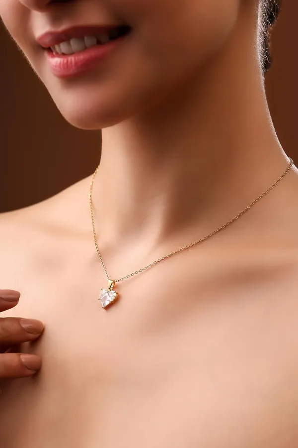 Heart_Desire_Pendant_Necklace_For_Women