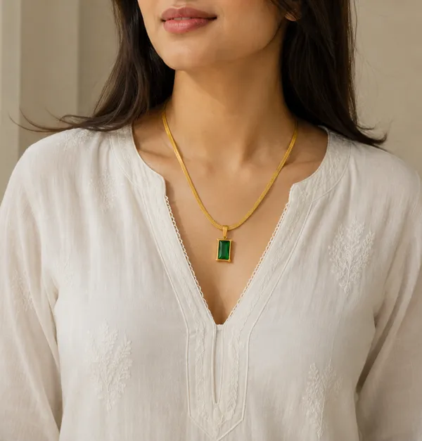 Emerald_Muse_Pendant