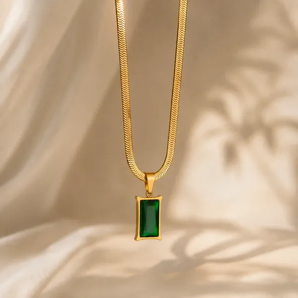 Emerald_Muse_Pendant