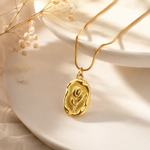Golden_Tulip_Signet_pendant