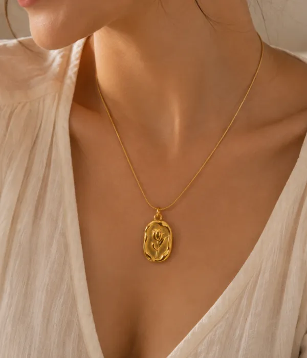Golden_Tulip_Signet_pendant