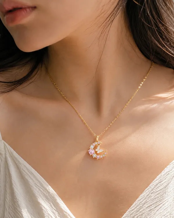 Roselle_Moon_Pendant