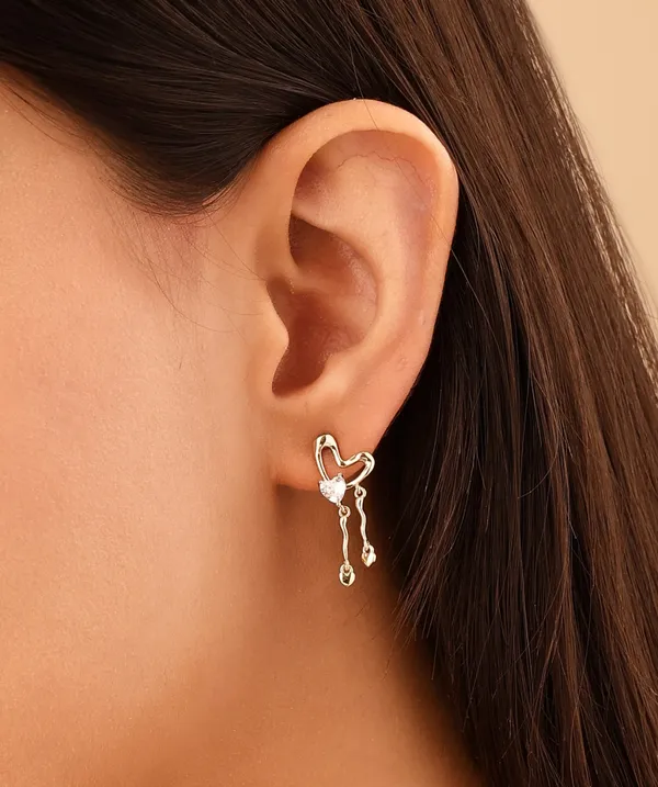 Aurora_Heartline_Earrings_For_Women