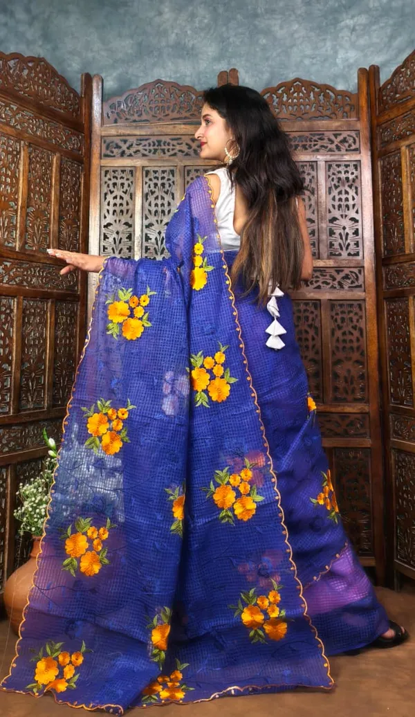 Blue_Floral_Embroidered_Georgette_Saree_for_Women