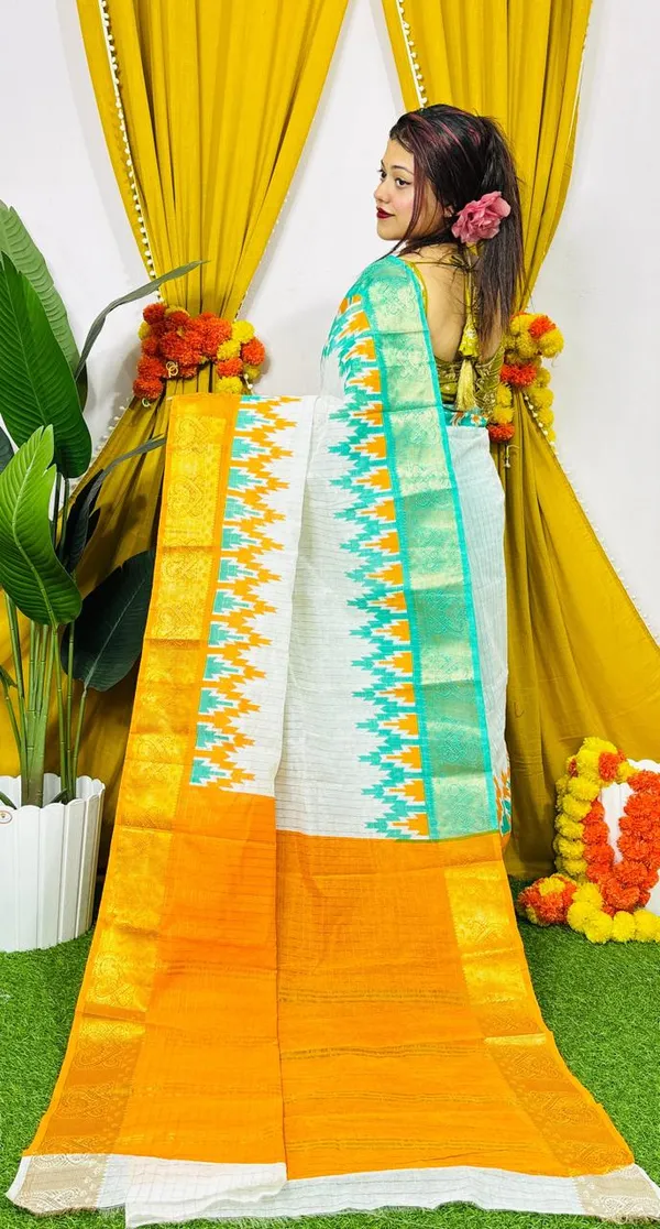 White_Pochampally_Ikat_Cotton_Saree_With_Maroon_Border