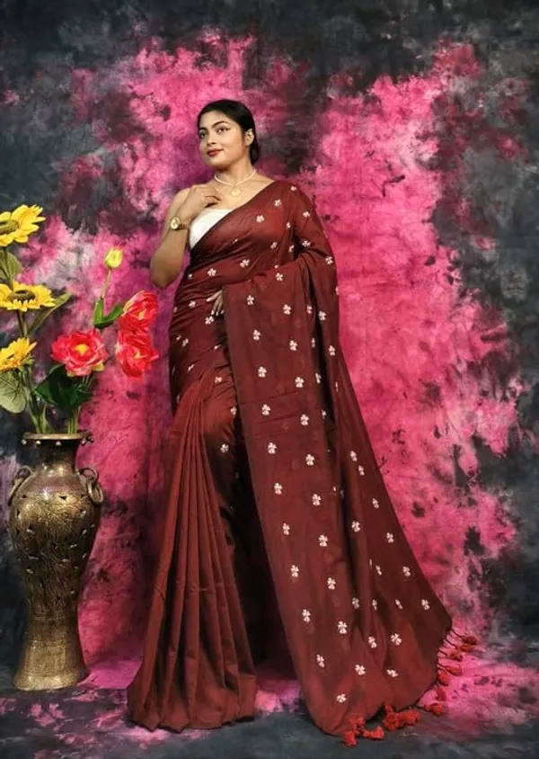 Maroon_Embroidered_Floral_Saree_with_Tassel_Border_for_Women