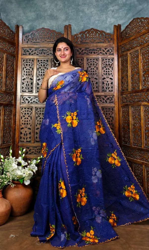 White_Floral_Embroidered_Net_Saree_for_Women