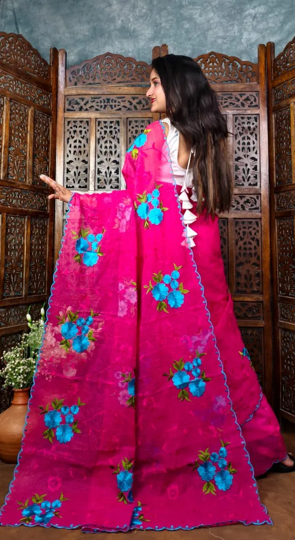 White_Floral_Embroidered_Net_Saree_for_Women