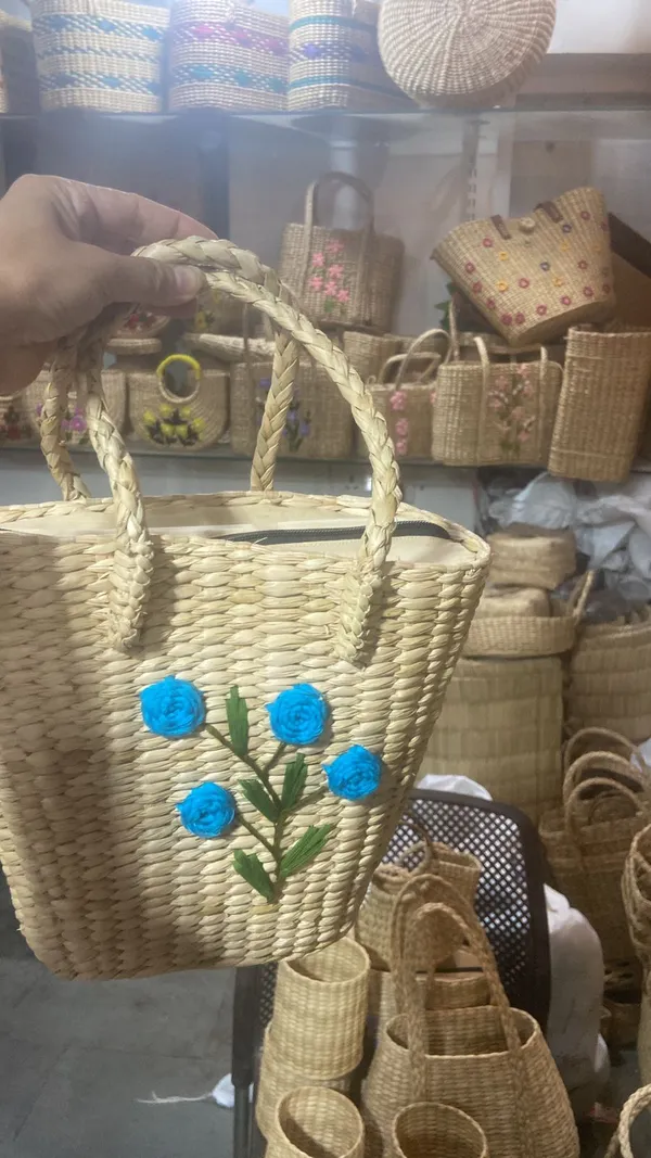 Beige_Blue_Kauna_Grass_Woven_Handbag_For_Women