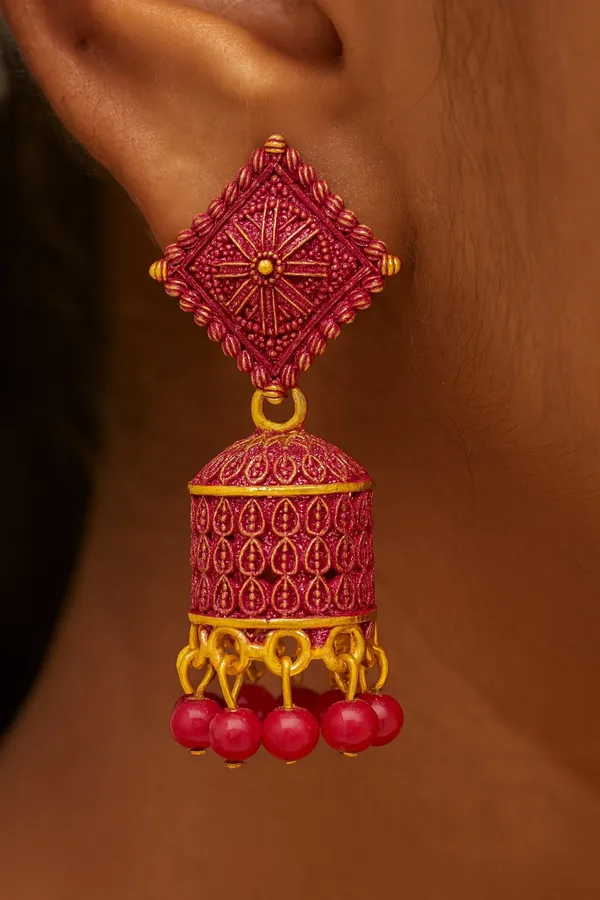 Magenta_And_Gold_Tone_Jhumka_Earrings