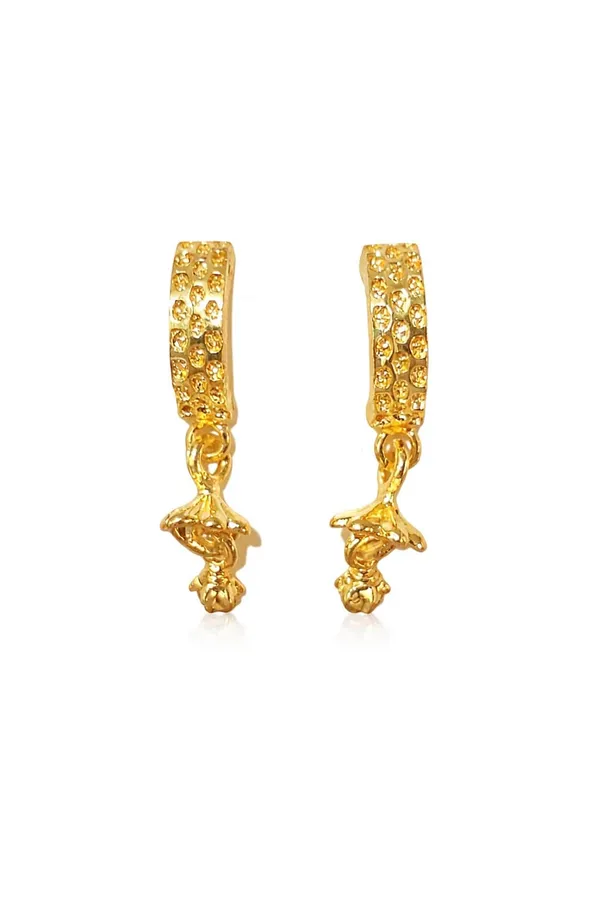 Gold_Tone_Stud_Earrings