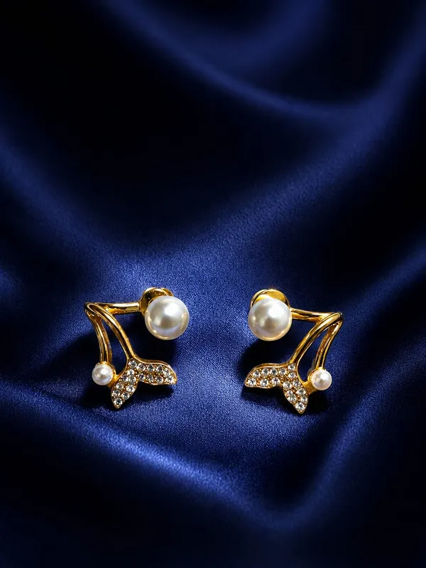 Aurora_Pearl_Star_Earrings