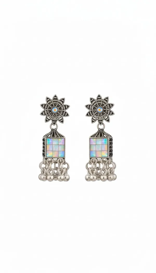 Antique_Silver_Tone_Earrings_With_A_Floral_Stud