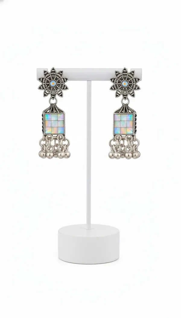 Antique_Silver_Tone_Earrings_With_A_Floral_Stud