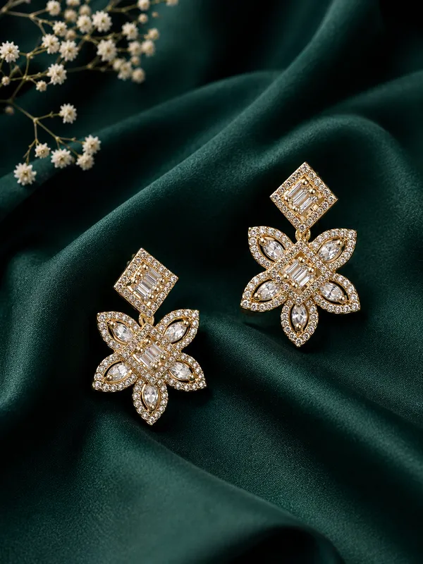 Silver_&_White_Floral_Shape_Drop_Earrings