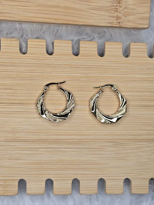Hoop_Earrings_Anti_Tarnish