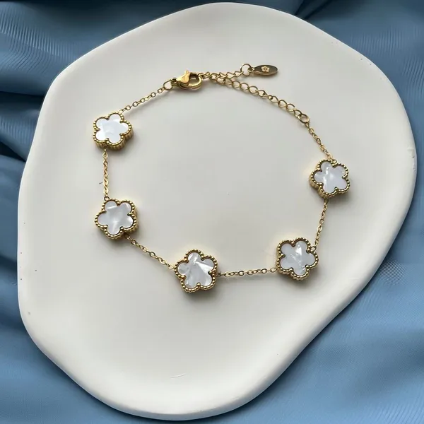 Clover_Charm_Bracelet