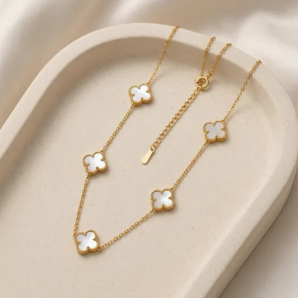 Clover_Charm_necklace_Anti_tarnish