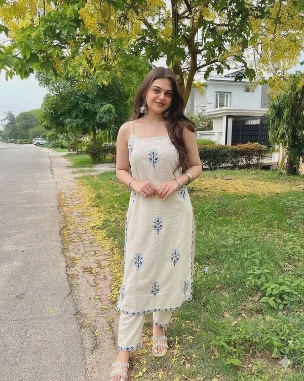 White_Pure_Cotton_Suit_Set_For_Women