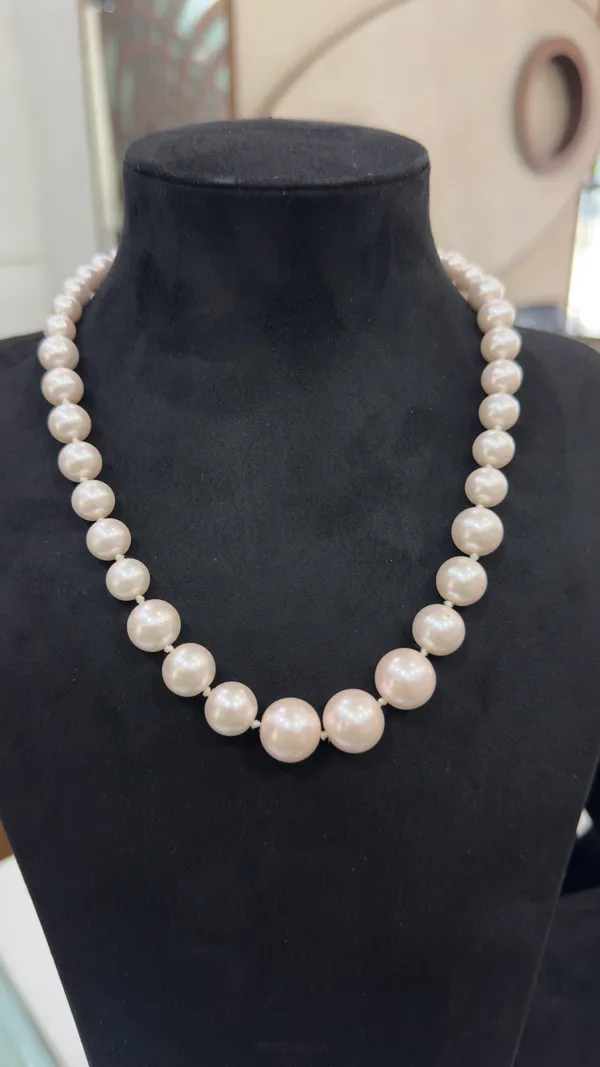 Blush_Pink_Glass_Pearl_Semi_Precious_Necklace_For_Women