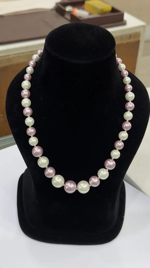 Pinkish_Purple_And_White_Glass_Pearl_Semi_Precious_Necklace_For_Women