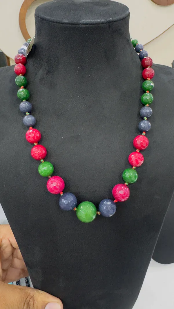 Emerald_Ruby_And_Grey_Onyx_Necklace_For_Women