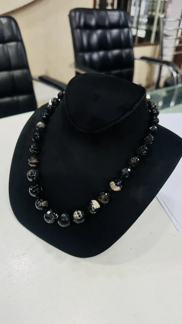 Black_And_Grey_Onyx_Statement_Necklace_For_Women