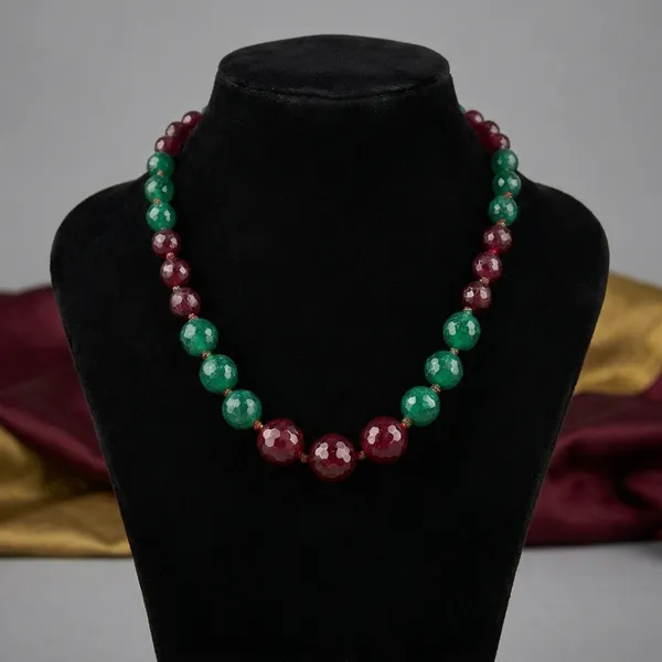 Emerald_And_Ruby_Onyx_Beaded_Necklace_For_Women