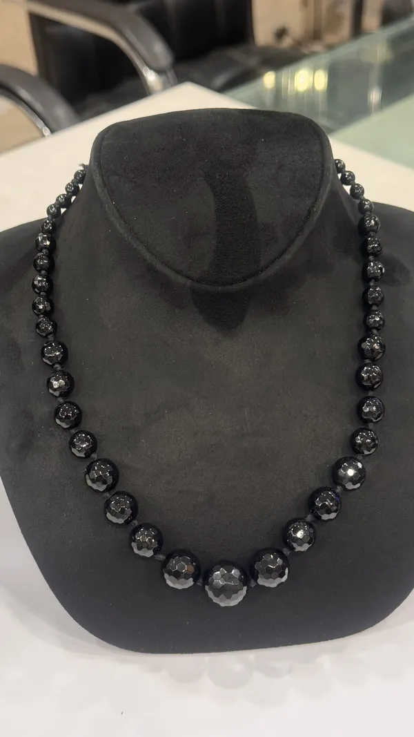 Black_Onyx_Necklace_For_Women