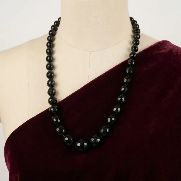 Black_Onyx_Necklace_For_Women