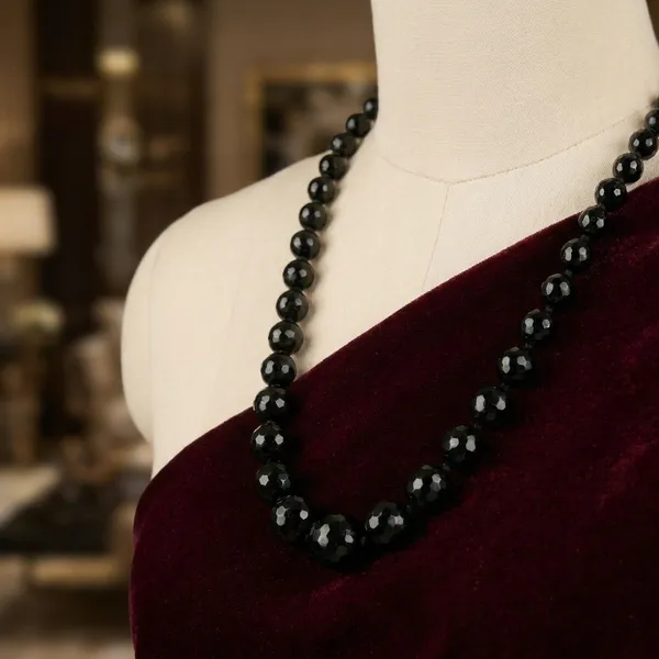 Black_Onyx_Necklace_For_Women