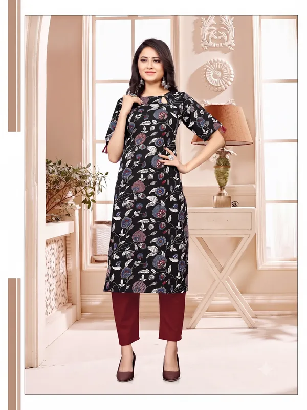 Black_Cotton_Straight_Cut_Printed_Kurti