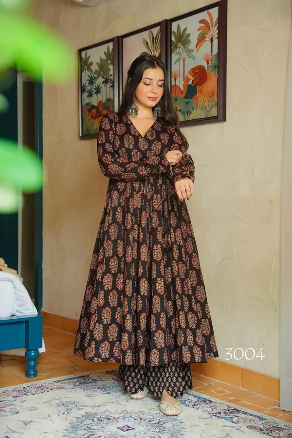Black_Floral_Print_Anarkali_Kurta_Set_For_Women