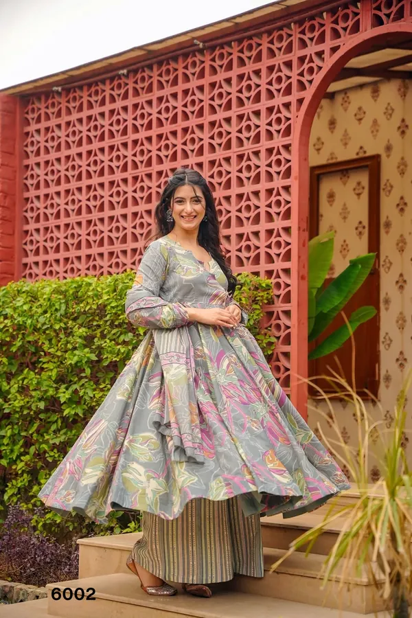Grey_Floral_Print_Anarkali_Suit_Set_For_Women