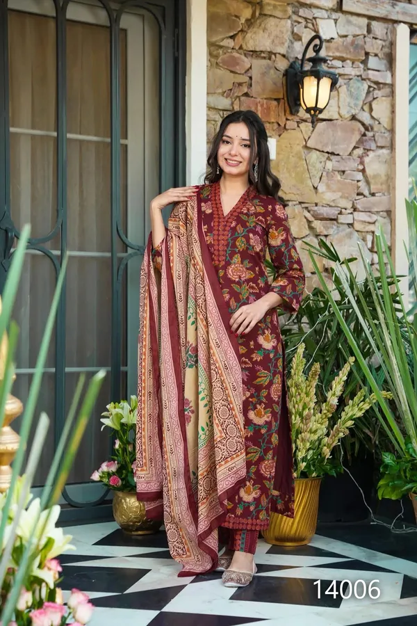Burgundy_Floral_Printed_Kurta_Set_For_Women