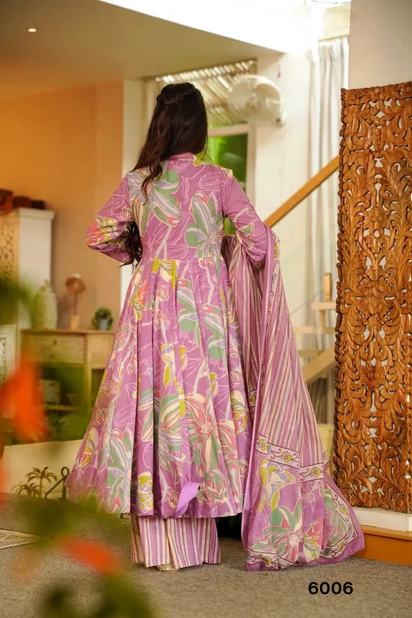 Lavendar_Floral_Print_Anarkali_Suit_Set_For_Women