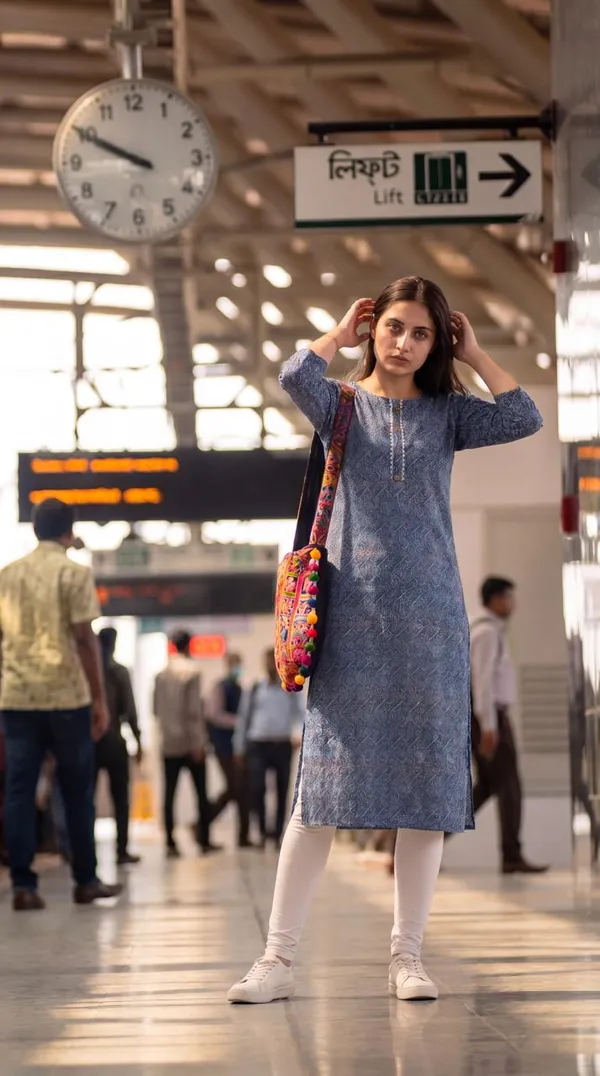 Blue_Cotton_Printed_Straight_Cut_Kurti