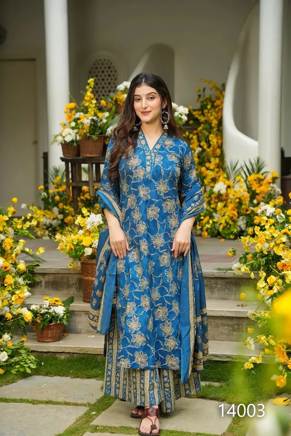 Blue_Floral_Printed_Kurta_Set_With_Palazzo_For_Women