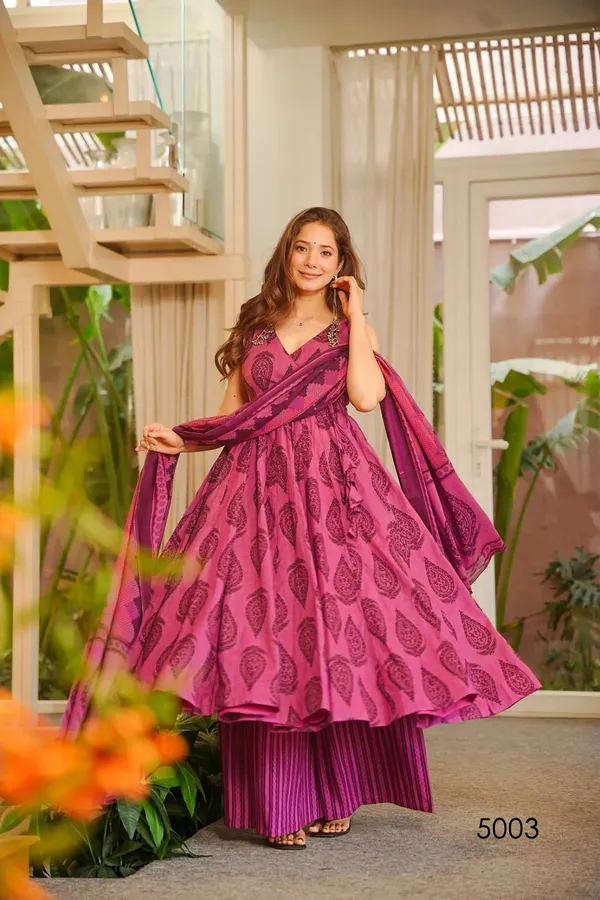 Magenta_Printed_Anarkali_Kurta_Set_With_Palazzo_For_Women