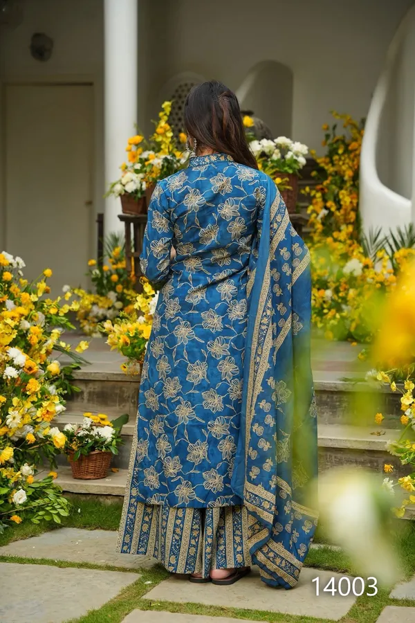 Blue_Floral_Printed_Kurta_Set_With_Palazzo_For_Women