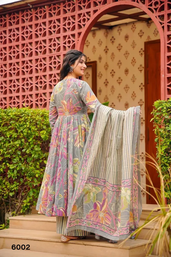 Grey_Floral_Print_Anarkali_Suit_Set_For_Women