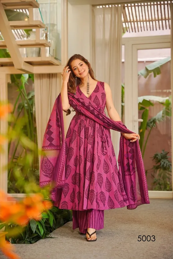 Magenta_Printed_Anarkali_Kurta_Set_With_Palazzo_For_Women