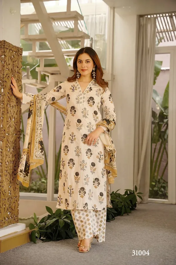 Light_Cream_Floral_Print_Cotton_Kurta_Set_For_Women