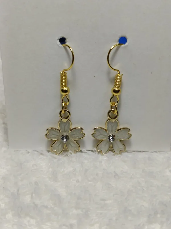 Cream_Gold_Tone_Enamel_Flower_Charm_Hook_Earrings_For_Women