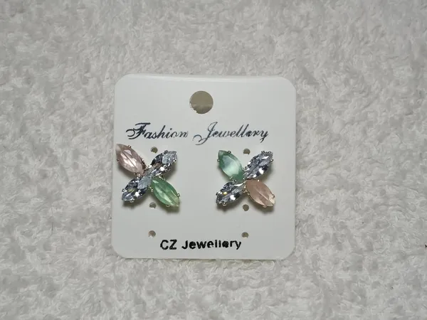 Silver_Alloy_Pastel_Crystal_Floral_Stud_Earrings_For_Women