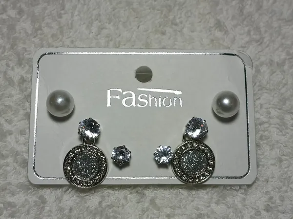 Silver_Alloy_Pearl_Crystal_Stud_&_Hnaging_Earring_For_Women_(Pack_Of_3)